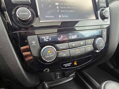 Used 2016 Nissan Rogue SL w/ SL Premium Package image 37