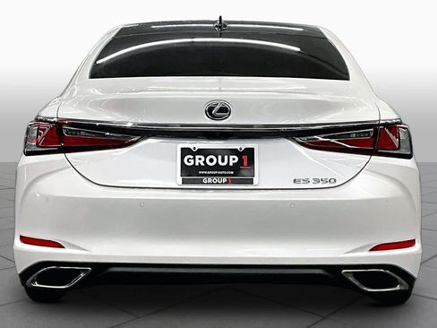 Used 2025 Lexus ES 350 w/ Premium Package FWD image 4