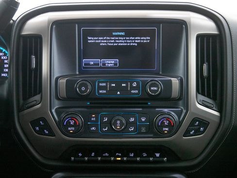 Used 2017 GMC Sierra 3500 Denali w/ Duramax Plus Package AWD/4WD image 15