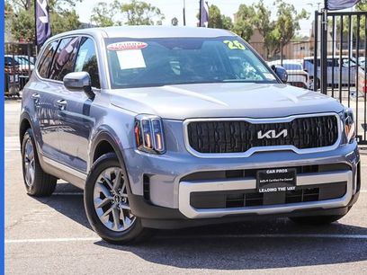 Certified 2025 Kia Telluride LX