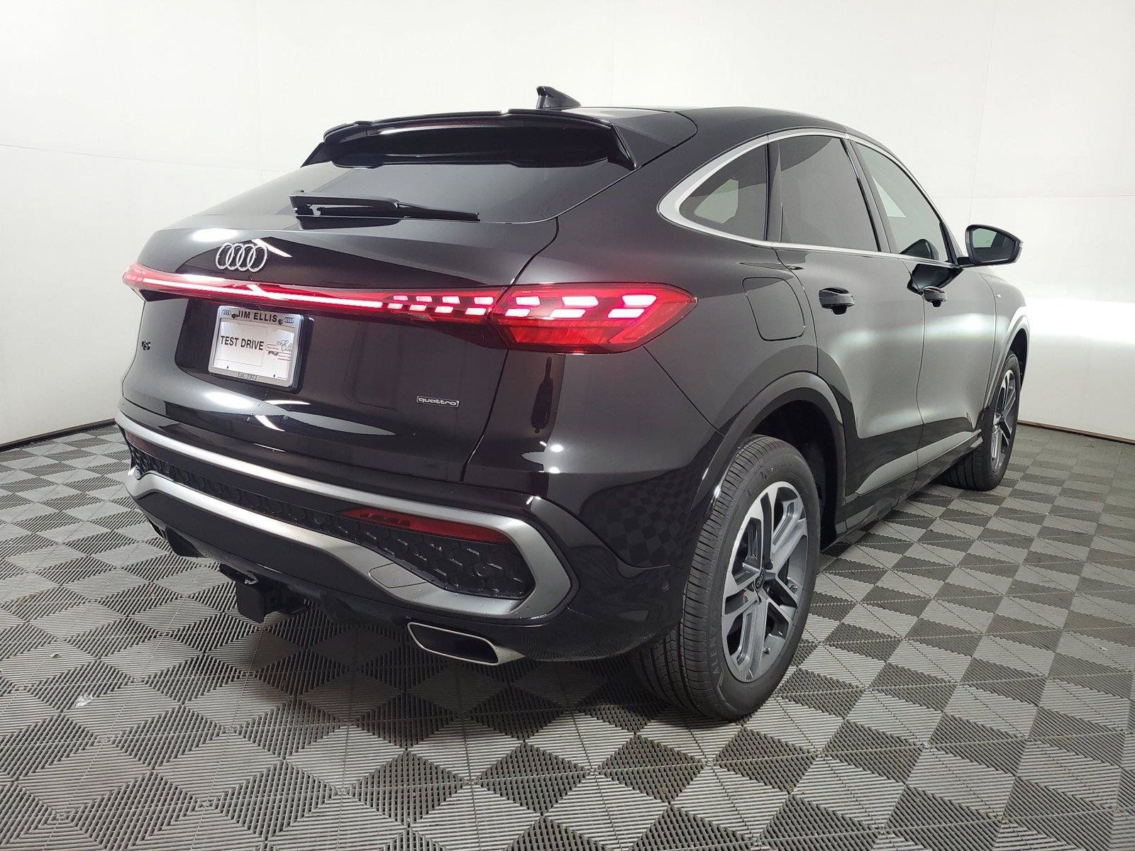 New 2026 Audi Q5 Premium Plus AWD/4WD image 6