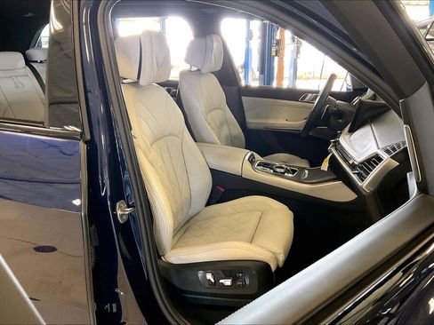 Certified 2025 BMW X5 M60i image 9