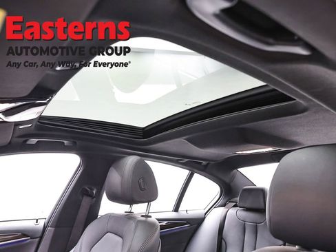 Used 2019 BMW 530i xDrive w/ Convenience Package AWD/4WD image 38