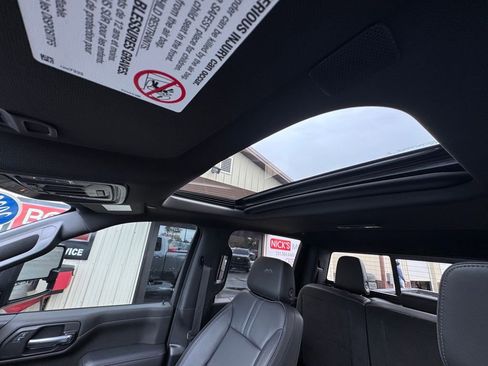 Used 2022 Chevrolet Silverado 2500 High Country w/ Z71 Off-Road Package image 35