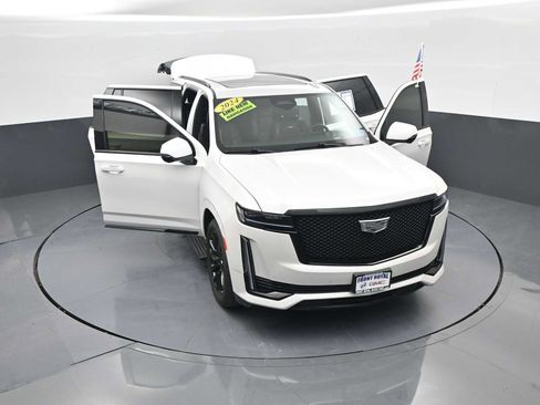 Used 2024 Cadillac Escalade Sport Platinum w/ LPO, ONYX Package AWD/4WD image 49