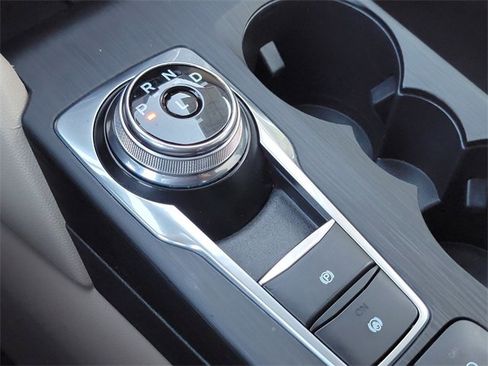 Certified 2020 Ford Escape SE image 23