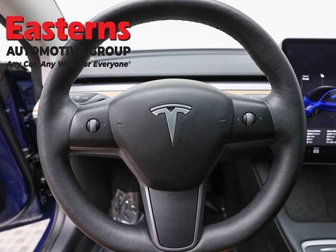 Used 2023 Tesla Model 3 Standard Range RWD image 10