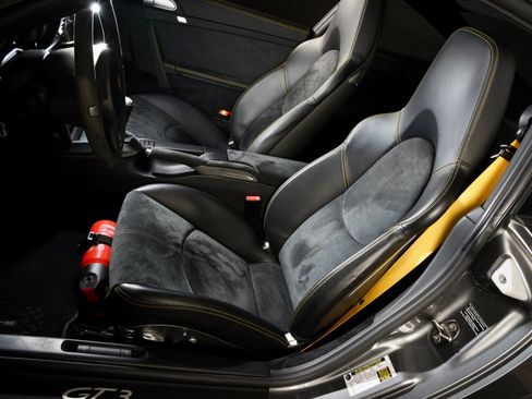 Used 2010 Porsche 911 GT3 image 17