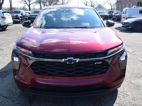 Used 2024 Chevrolet Trax RS w/ Driver Confidence Package image 5