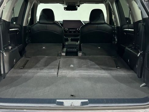 Used 2024 Toyota Highlander Platinum AWD/4WD image 42