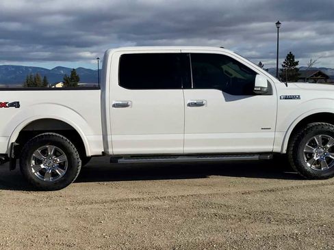 Used 2015 Ford F150 Lariat w/ Equipment Group 502A Luxury image 5
