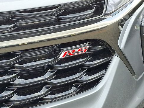 New 2026 Chevrolet Trax RS w/ Sunroof Package image 4