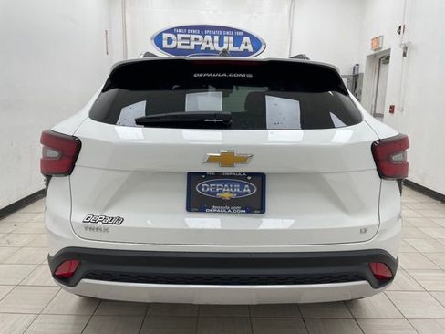 New 2026 Chevrolet Trax LT w/ Driver Confidence Package FWD image 19