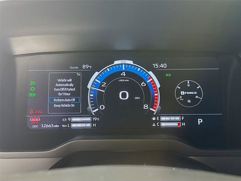 Used 2025 Toyota Tundra Limited AWD/4WD image 4