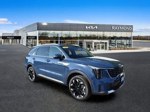 Certified 2026 Kia Sorento EX AWD/4WD image 11