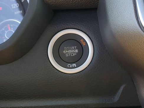 New 2026 RAM 1500 Laramie AWD/4WD image 37