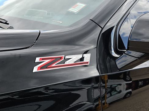 Used 2023 Chevrolet Suburban Z71 AWD/4WD image 11