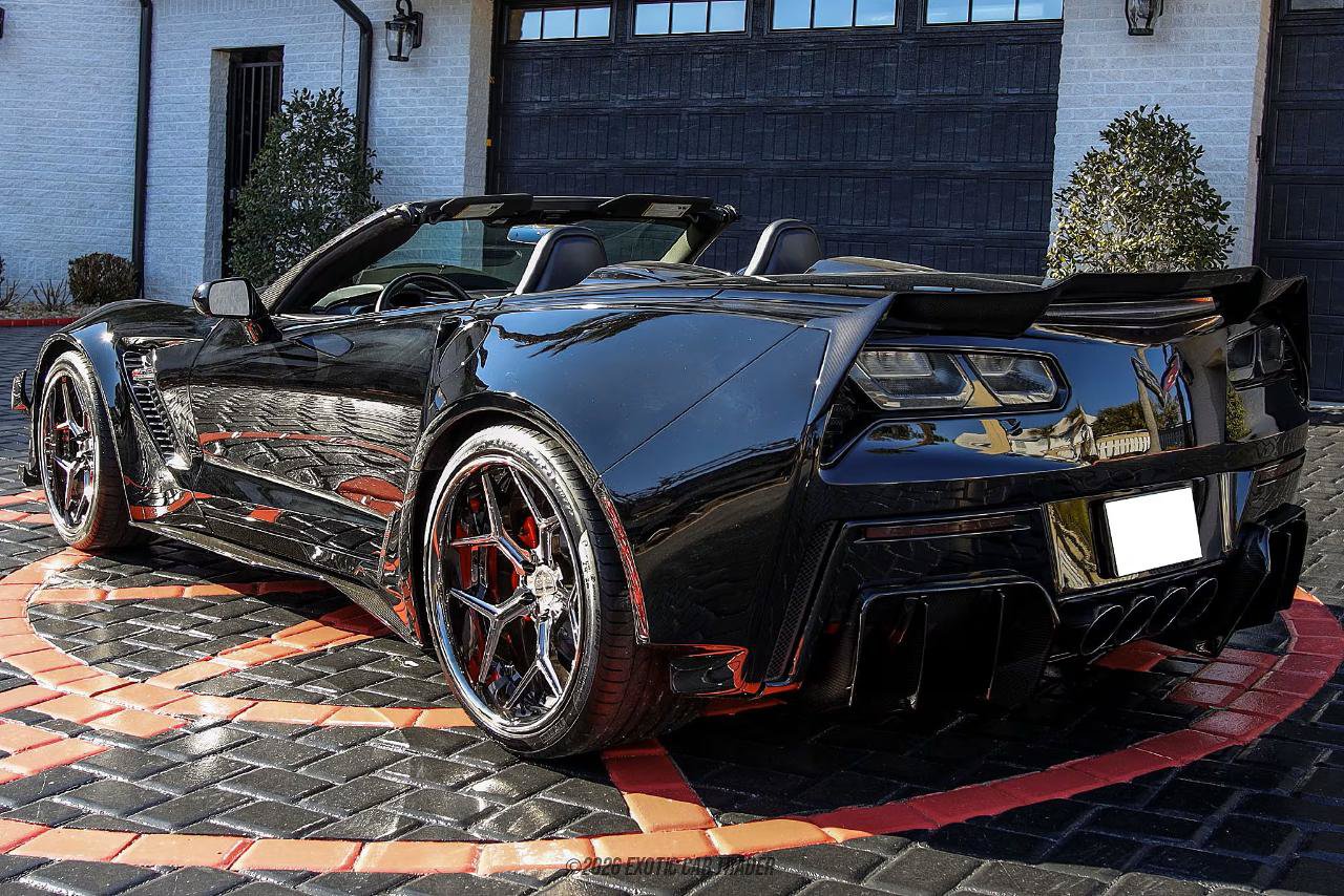 Used 2019 Chevrolet Corvette Z06 RWD image 2