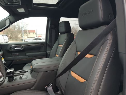 New 2026 GMC Sierra 1500 AT4 w/ Technology Package AWD/4WD image 23
