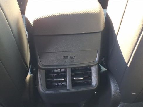 New 2026 Chevrolet Equinox LT w/ Convenience Package II FWD image 18