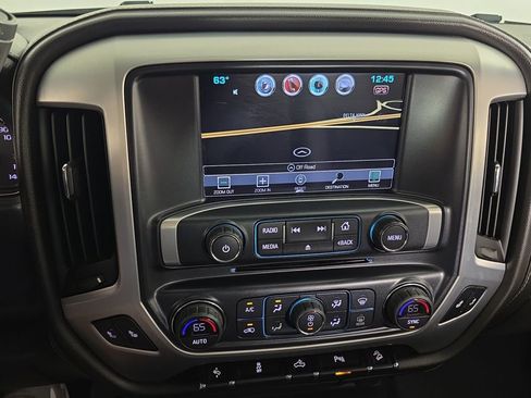 Used 2018 GMC Sierra 1500 SLT w/ SLT Premium Package AWD/4WD image 16