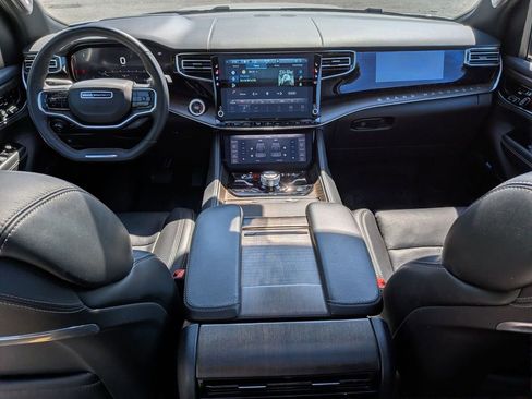 Used 2022 Jeep Grand Wagoneer Series I AWD/4WD image 30