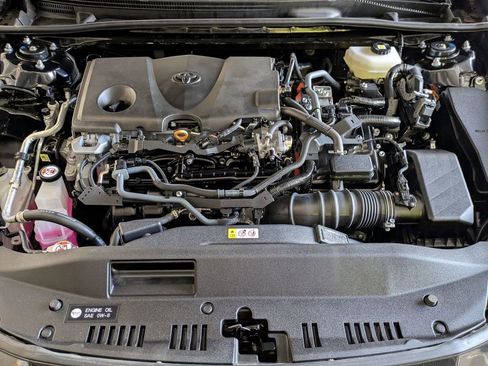 Used 2025 Toyota Camry SE image 30