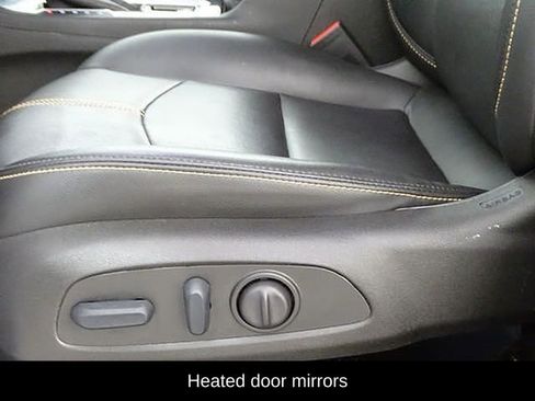Used 2022 Chevrolet Equinox Premier w/ LPO, Floor Liner Package FWD image 17