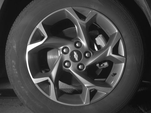 Used 2025 Chevrolet Trax LT w/ LT Convenience Package FWD image 13