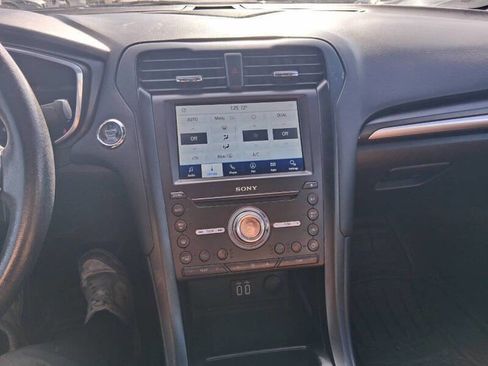 Used 2020 Ford Fusion Titanium FWD image 21