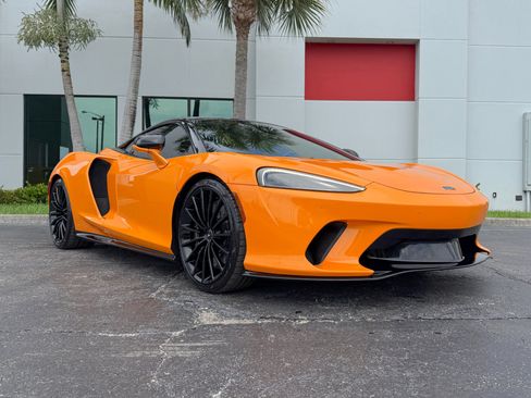 Used 2021 McLaren GT RWD image 6