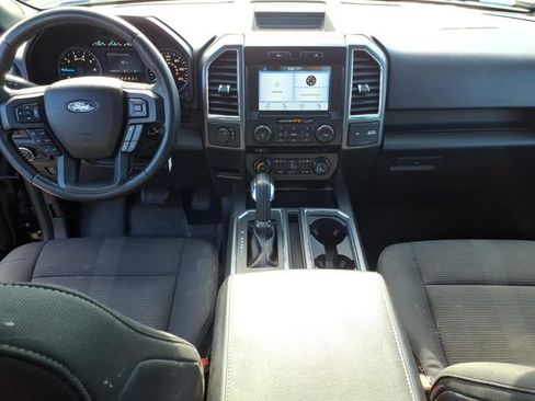 Used 2017 Ford F150 XLT w/ Equipment Group 302A Luxury AWD/4WD image 8