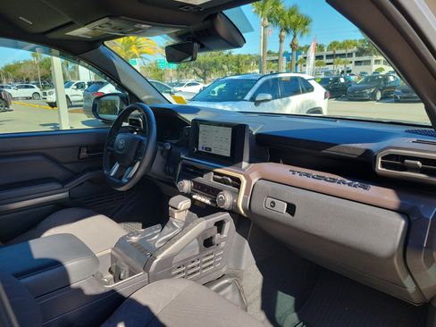 Certified 2025 Toyota Tacoma SR5 image 30