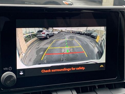 Used 2025 Toyota RAV4 LE image 17