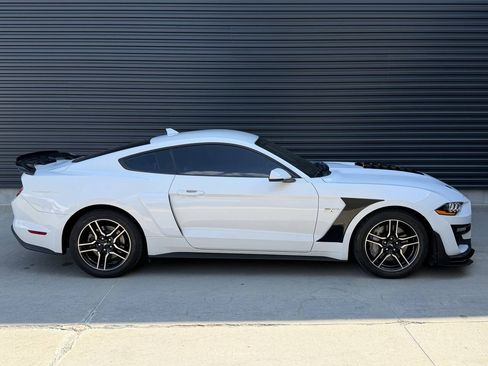 Used 2020 Ford Mustang GT Premium RWD image 10