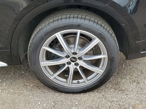 Used 2022 Audi SQ5 Premium w/ Convenience Package image 5