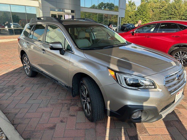 Used 2016 Subaru Outback 3.6R Limited w/ Popular Package #4 AWD/4WD image 2