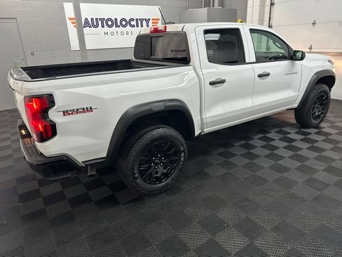 Used 2024 Chevrolet Colorado Trail Boss AWD/4WD image 10