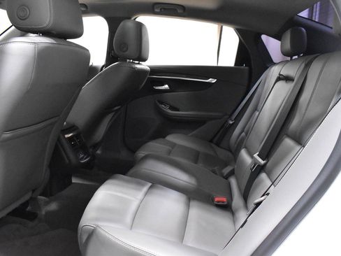 Used 2019 Chevrolet Impala LT image 6