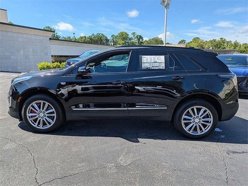 New 2025 Cadillac XT5 Sportv image 2