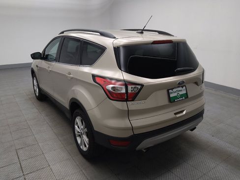 Used 2018 Ford Escape SE FWD image 5