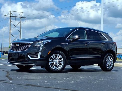 Used 2020 Cadillac XT5 Premium Luxury FWD image 2