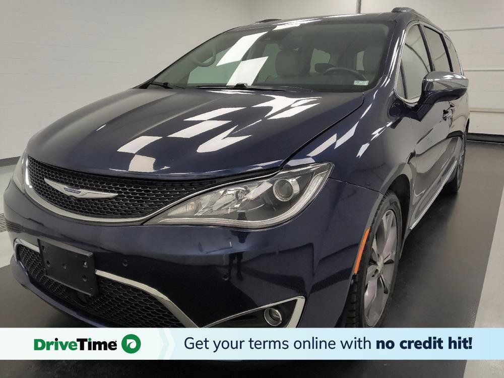 Used 2019 Chrysler Pacifica Limited w/ Advanced Safetytec Group FWD image 1