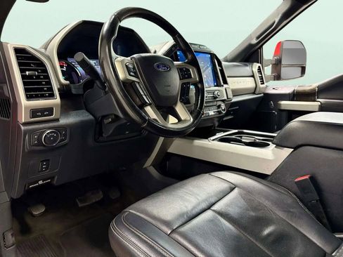 Used 2022 Ford F250 Lariat image 12