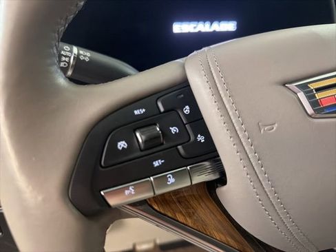 Used 2023 Cadillac Escalade Premium Luxury Platinum image 34