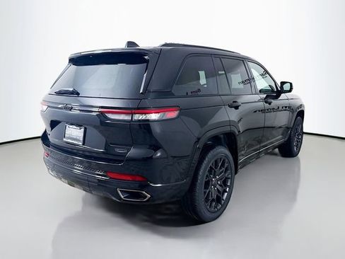 New 2025 Jeep Grand Cherokee Summit w/ Obsidian Package image 7