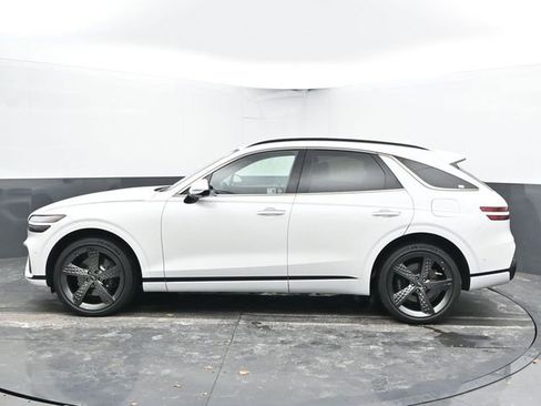 Used 2023 Genesis GV70 2.5T Sport Prestige w/ Sport Prestige Package image 7