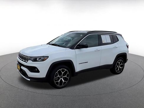 Used 2025 Jeep Compass Limited AWD/4WD image 8