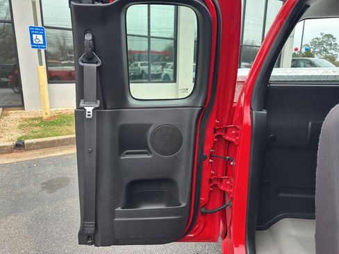 Used 2012 Chevrolet Colorado W/T image 21