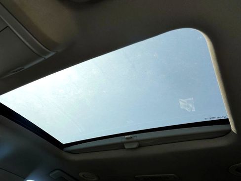 Used 2019 GMC Acadia SLE image 36